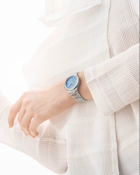 Riviera 10811 Quartz, Date Display Women's Watch 33mm