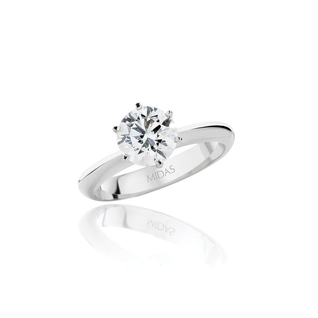 Round Brilliant Cut Solitaire Engagement Ring