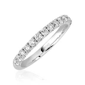 Round Brilliant Cut Diamond Pavé Wedding Band