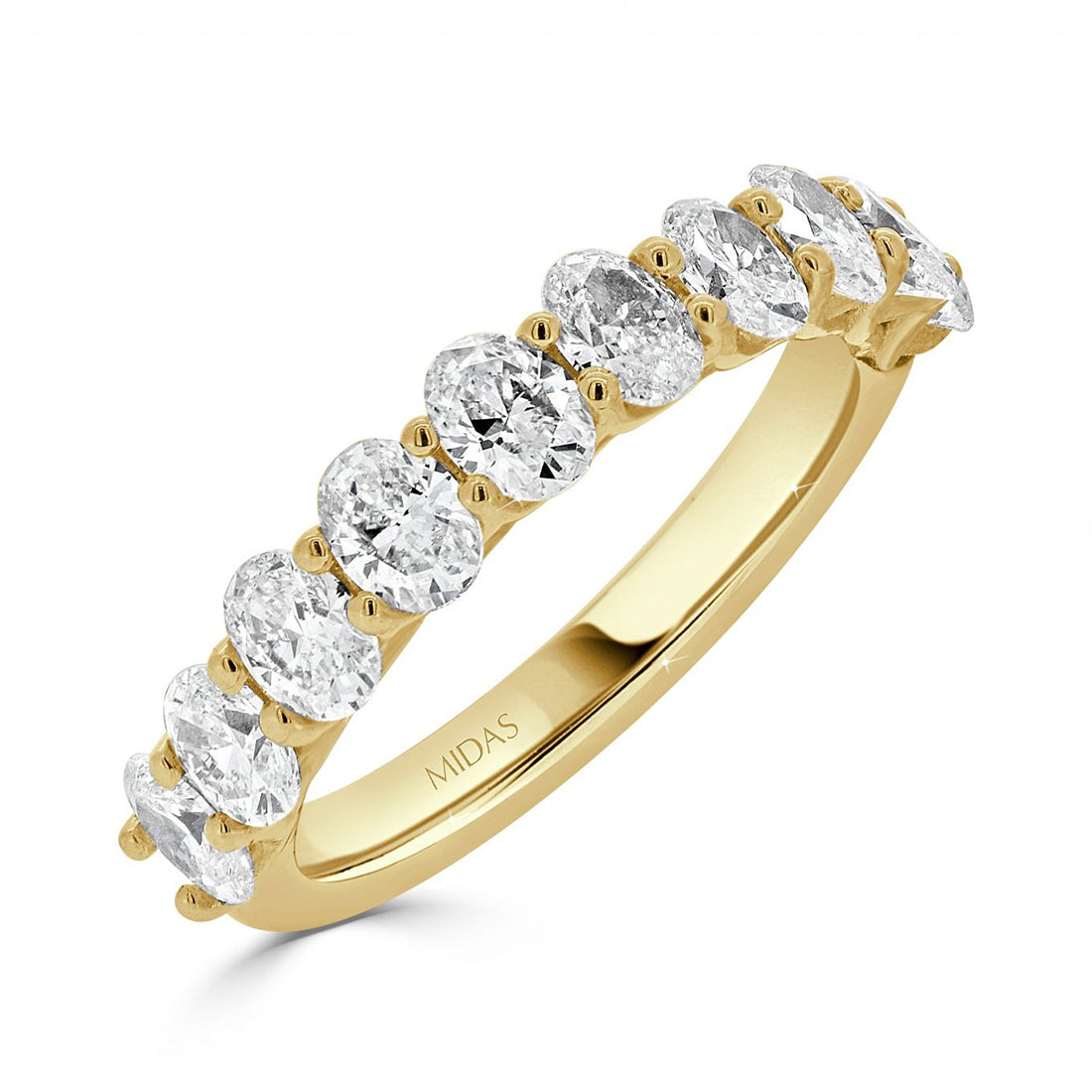 Exquisite Oval Diamond Halfway Diamond Ring