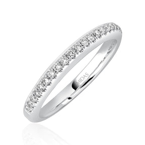 Platinum Wedding Ring with Brilliant Diamonds Cut Claws