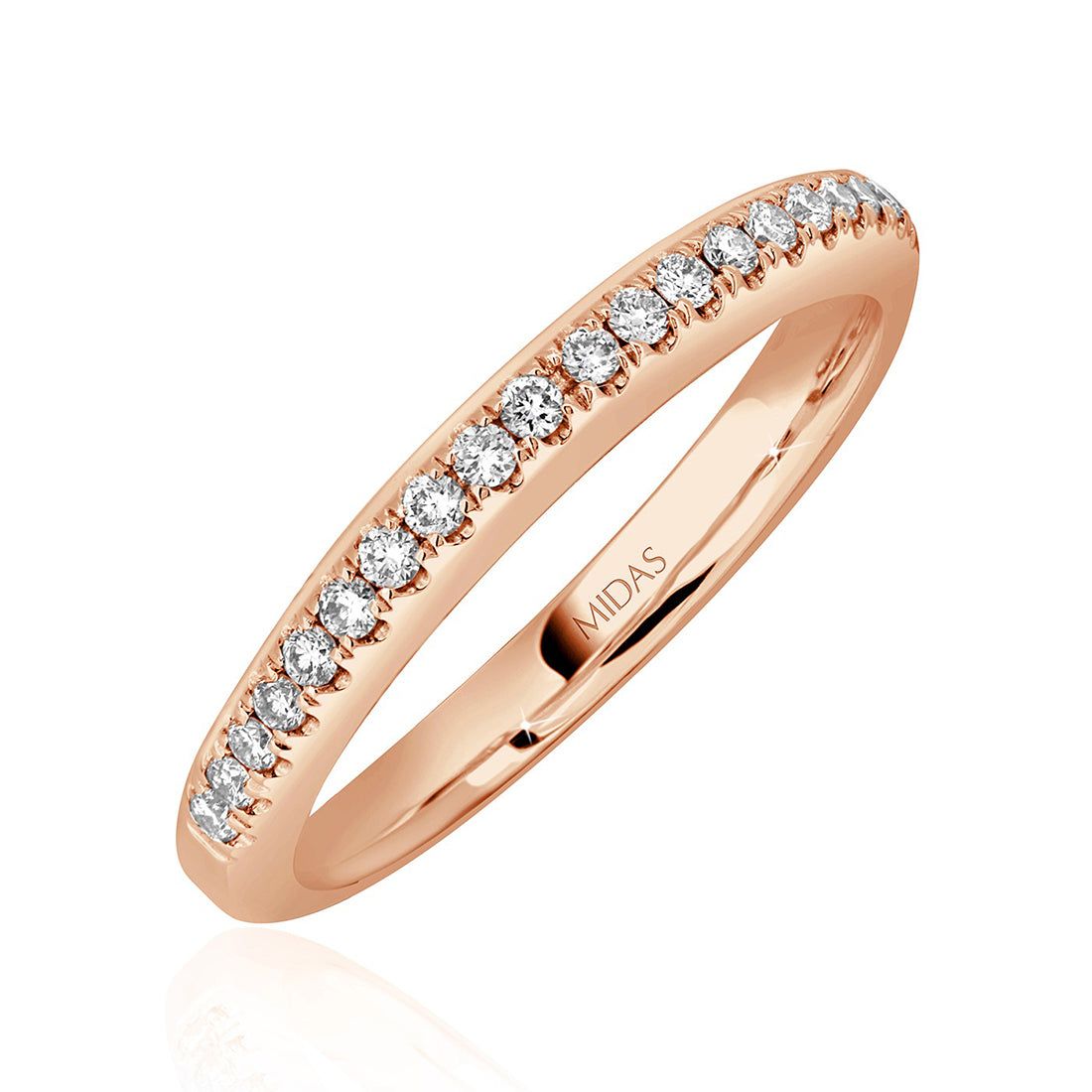 Round Brilliant Cut Pavé Diamond Wedding Band