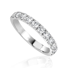 Round Cut Diamond Classic Claw Set Wedding Band