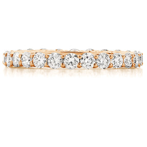 Round Diamond Microclaw Wedding Band